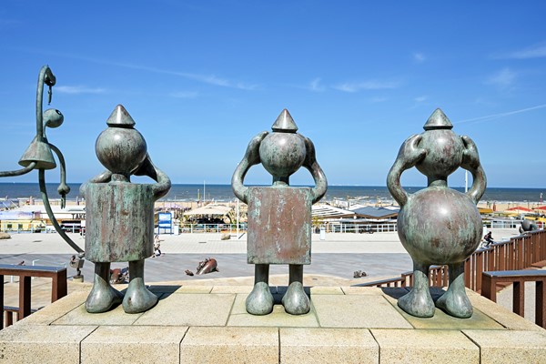 Medium property photo - Scheveningseslag 47, 2586 CJ The Hague
